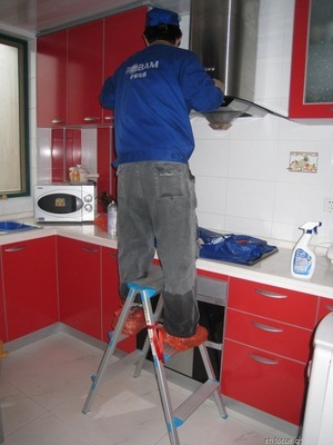 清洗及保潔服務(wù)-家電行業(yè)激烈競爭中如何尋找新利潤|家電經(jīng)銷商增值投資好項(xiàng)目-清洗.